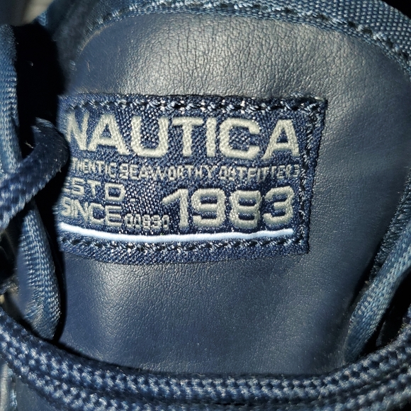 Nautica Men's Boat Shoes Size 9 - Picture 3 of 5